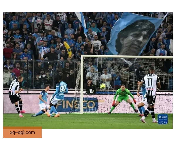 松达尔B队大胜奥斯图恩五球，精彩表现引人注目